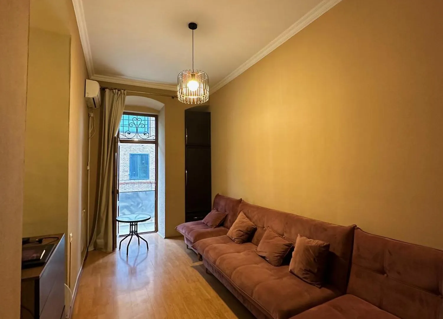 Local Hotel Tbilisi Georgien