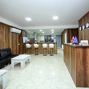 فندق فورونتسوف, تبليسي